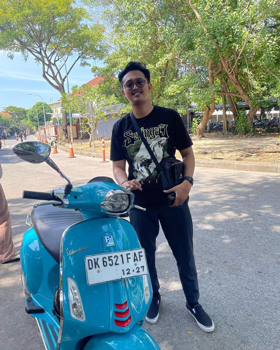 Galeri pelanggan sewa motor di antara rental, Kuta, menawarkan berbagai pengalaman sewa motor di Kuta.