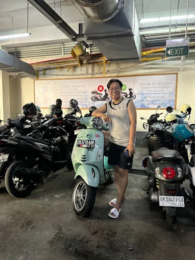 Galeri pelanggan sewa motor di antara rental, Kuta, menawarkan berbagai pengalaman sewa motor di Kuta.
